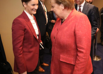 Brnabić se u Davosu susrela sa Merkel