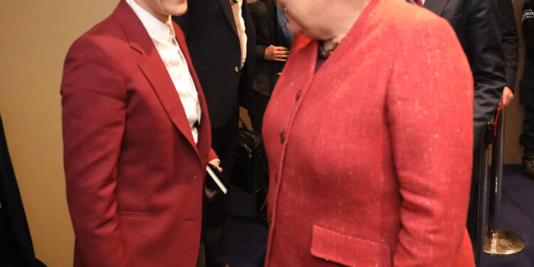 Brnabić se u Davosu susrela sa Merkel