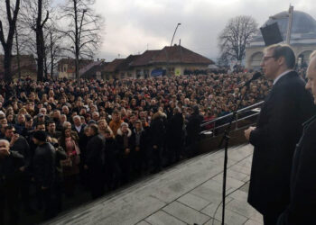 Vučić počasni građanin Mrkonjić grada (FOTO)