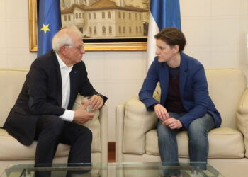 Brnabić ispratila Borela na Aerodromu „Nikola Tesla“