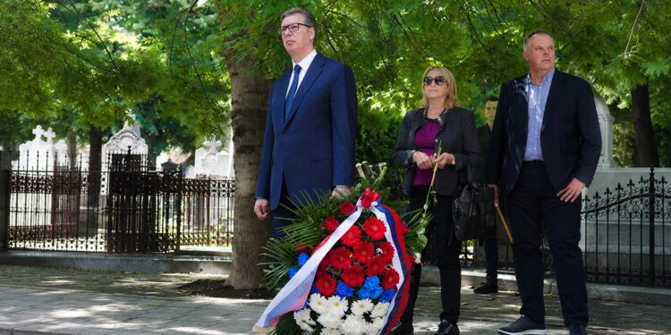 Predsednik Srbije na poslednjem ispraćaju Vladimira Cvetkovića: Legenda Crvene Zvezde