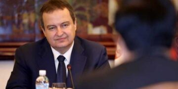Grom udario u vladin „falkon“ iznad Ljubljane u kom je bio Ivica Dačić