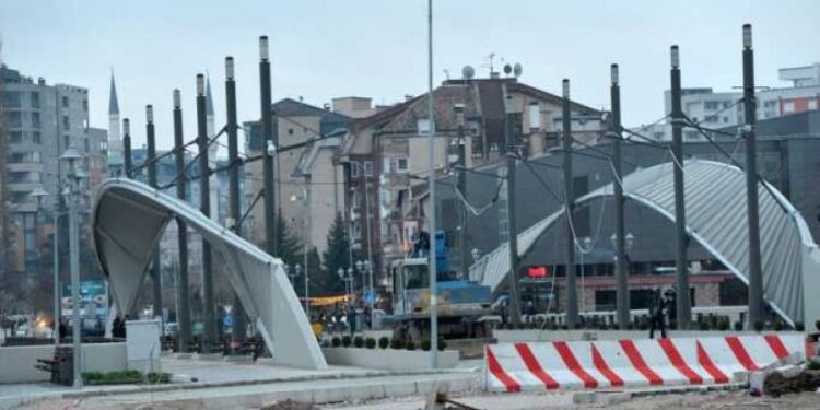 Kosovska Mitrovica: Stabilizovano stanje povređenog mladića