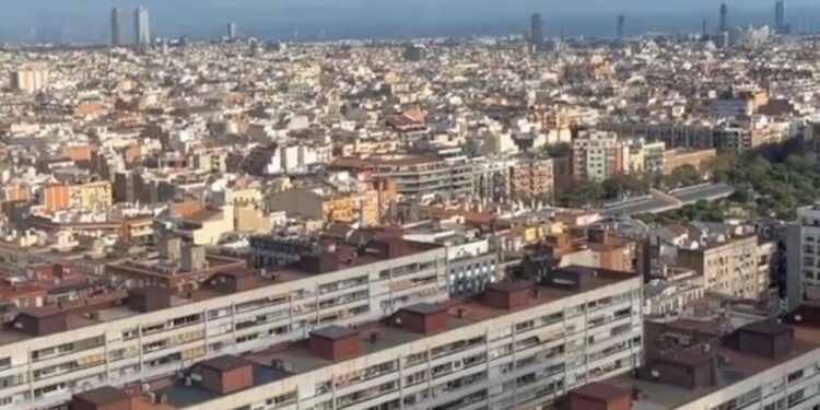 Barselona kreće u obračun sa masovnim turizmom: Ukidaju 10.000 apartmana