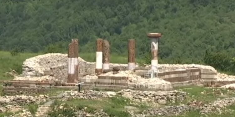 Katolička misa u srpskoj crkvi na Kosovu (FOTO)