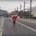 Kosovska Mitrovica: Privedena kad je sa srpskom zastavom krenula preko mosta (VIDEO)