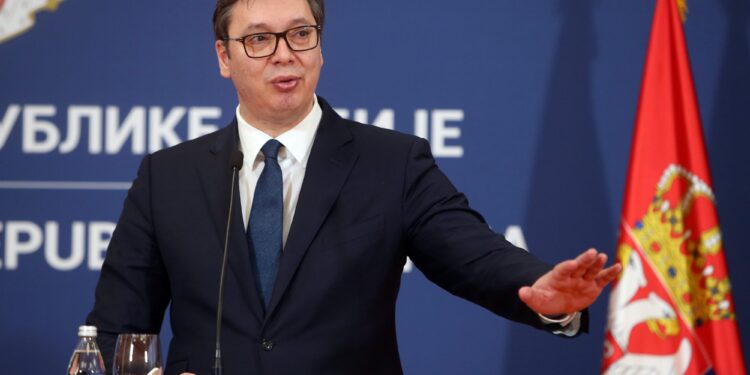 Vučić: Bez očekivanja od SB UN, Pariz je važniji