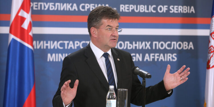 „Lajčak će ostati u senci Grenela, on je predstavnik države koja ne priznaje Kosovo“