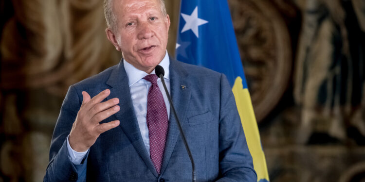 Pacoli: Svaki premijer, osim tvrdoglavog Haradinaja, ukinuće takse