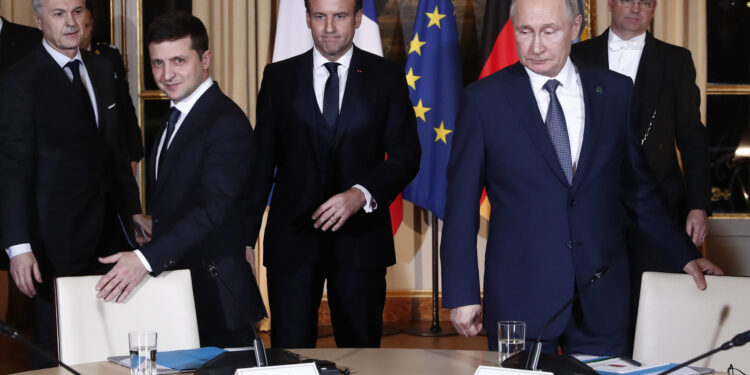 Prvi sastanak Putina i Zelenskog na samitu u Parizu