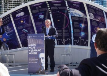 Beograd odao počast Milutinu Milankoviću u istorijskom hangaru