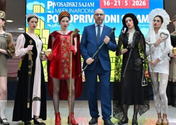 Modni spektakl Pavela Surovog – između folklora i visoke mode