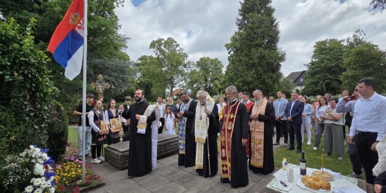 Pomen stradalnicima i herojima