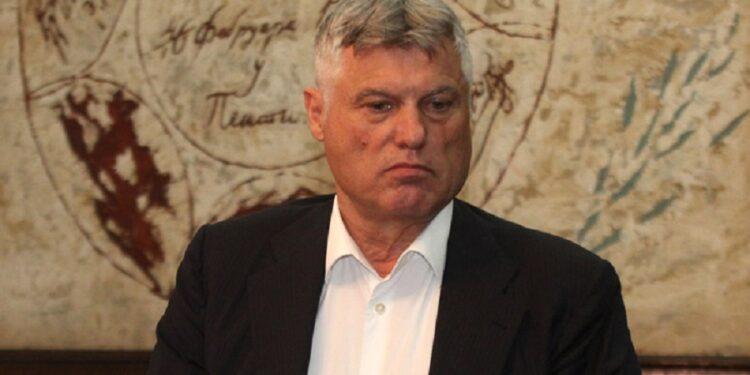 Lazanski: Za KiM samo dva rešenja – loše i manje loše