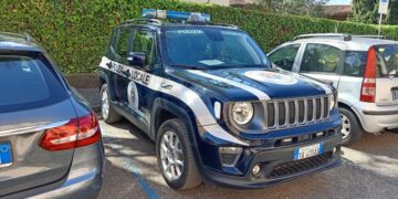 Italija: Dečak (11) pokušao da izbode nastavnika pred celim razredom