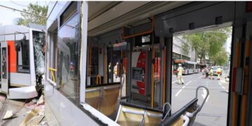 Frontalni sudar dva tramvaja u centru Diseldorfa: Oko 30 povređenih