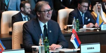 Veliki aplauz za Predsednika Srbije nakon obraćanja na forumu u Bakuu