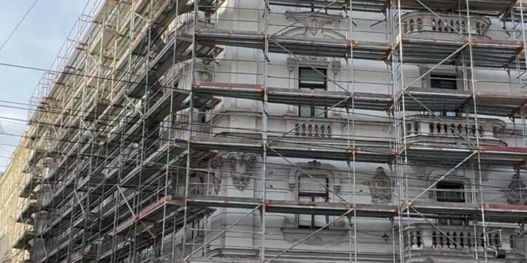 Krah nemačkog giganta: Projekti od 500 miliona evra stoje prazni, zgrade već propadaju