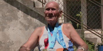 DOKTOR OD 83 GODINE NE STAJE: Posle 141 maratona sprema novi veliki izazov