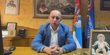 Milan Knežević: Srbi proterani zbog transparenta, a Plenkovićevi uslovi prolaze bez reakcije