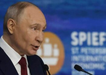 Putin: Ne vidim svrhu sastanka sa Zelenskim, pismo sadrži nepristojne elemente