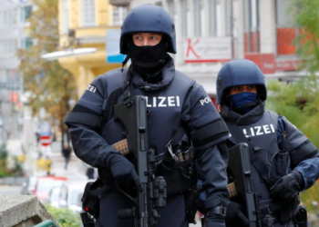 Zbog buke dece zapucao u vazduh: Specijalci u Austriji opkolili kuću 84-godišnjaka