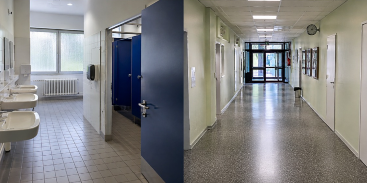 Nemačka: Avganisatanac ušao krišom u školu i silovao devojčicu sa invaliditetom