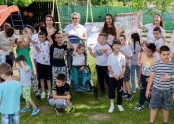 Kroz umetnost do društva bez barijera: Konkurs „Inkluzivna Srbija“ među đacima u Somboru