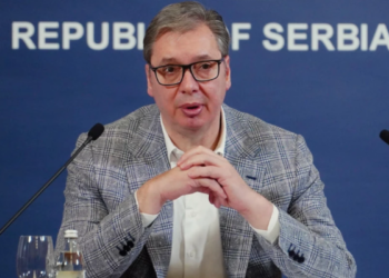 Predsednik Vučić: Niko nema pravo da vređa vernike koji celivaju Bogorodičin pojas