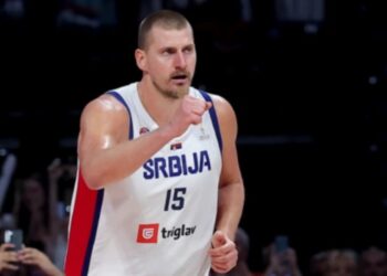 Srbija posle slabijeg početka razbila Island u Areni