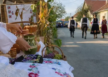 Gudurica slavi tradiciju: Manifestacija „Zlatna jesen“ okuplja čuvare nasleđa